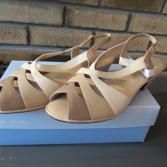 NEW IN BOX Soft Style Huch Puppies Bone/Ombre Sandals 9.5 W - Picture 9 of 9